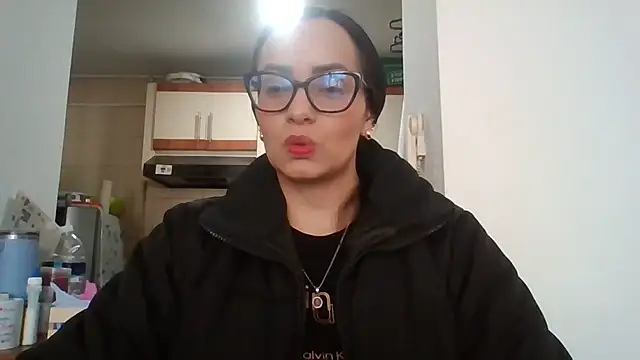 sarita_star stripchat live cam model