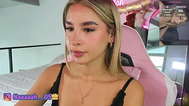 Nallah__ stripchat live cam model