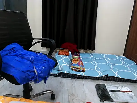 Sassy_snehaa stripchat live cam model
