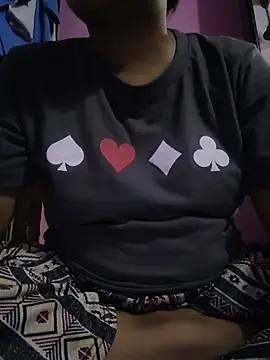 shobhahotty00 stripchat live cam model