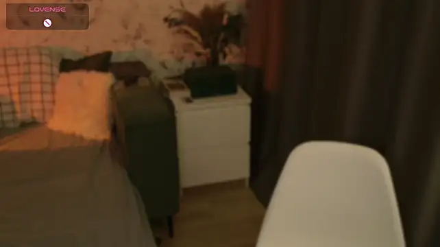 LadyDiLancaster stripchat live cam model
