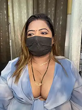 Oh-Monika87 stripchat live cam model