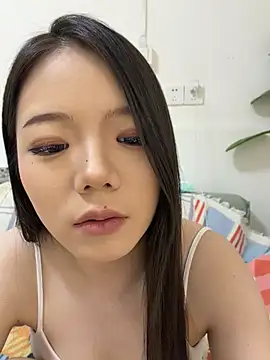 xiaoxiao0611 stripchat live cam model