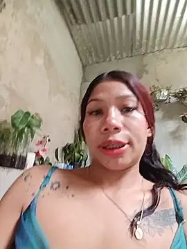 Rous-squir stripchat live cam model