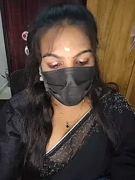 Tamil_Shara stripchat live cam model
