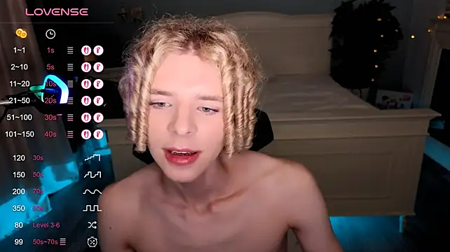 Kudi_Minnt stripchat live cam model