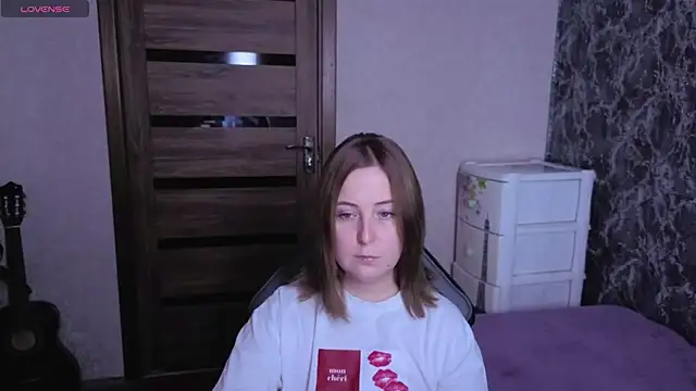 Kristy-Max stripchat live cam model