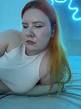 LunaLu13_ stripchat live cam model