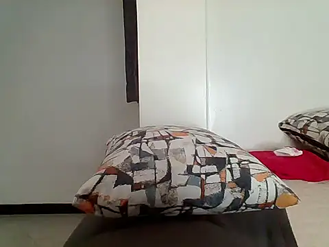 Petite_baby5 stripchat live cam model