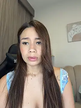 Tamaraserra stripchat live cam model