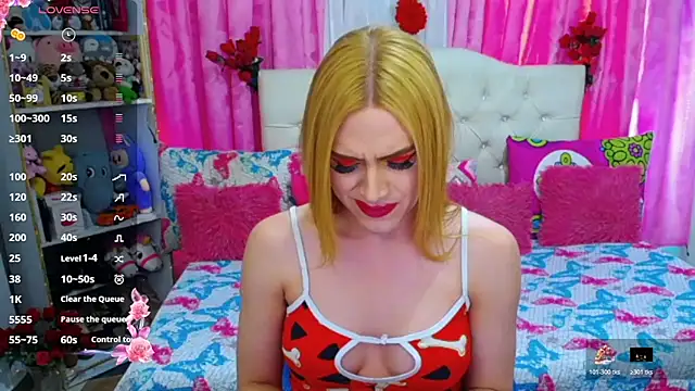 golden_girl01 stripchat live cam model