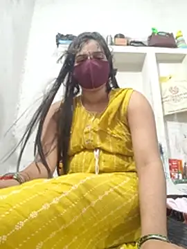 Dollybaby12 stripchat live cam model