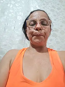 Sweet-Hot-Sucking stripchat live cam model