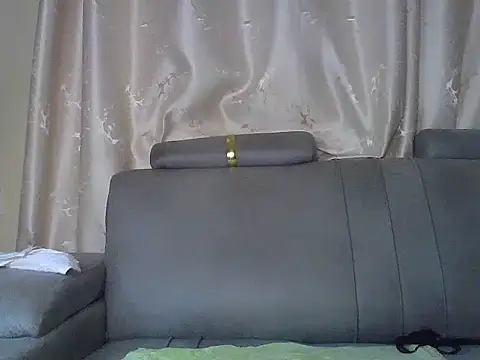 s_weetally stripchat live cam model