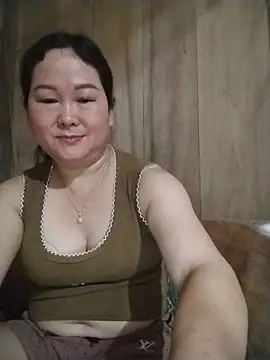 bethichxxx stripchat live cam model