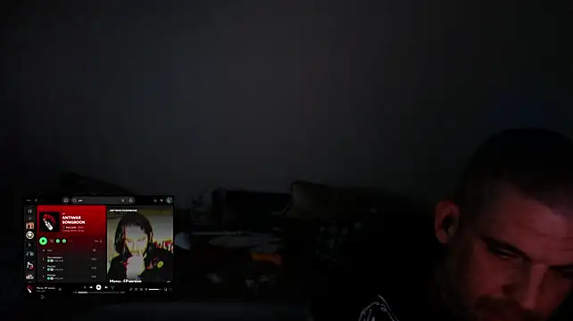 underd0g stripchat live cam model