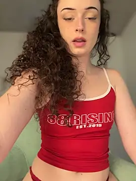 roxxxyrose stripchat live cam model