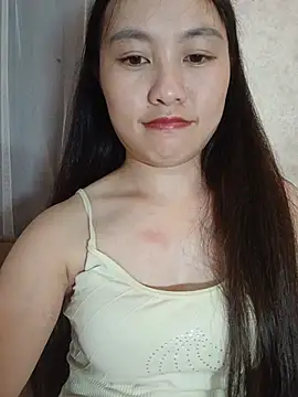 Cherry-squirtt stripchat live cam model