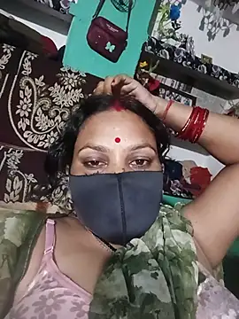 Hitrani56 stripchat live cam model