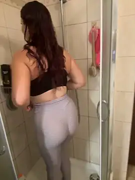 BadLilCherry stripchat live cam model
