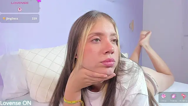 nataly_rodri stripchat live cam model