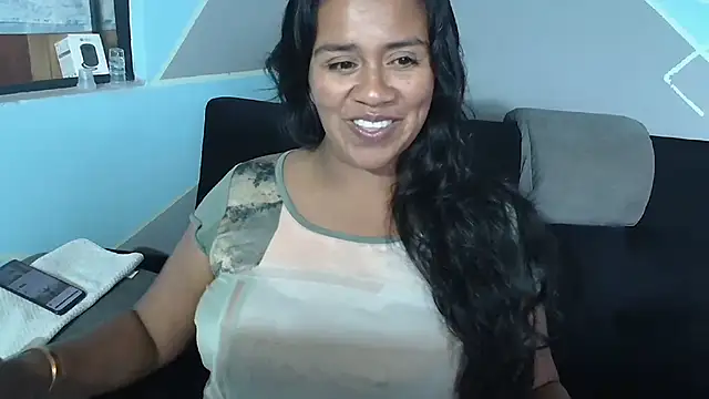 saggil23 stripchat live cam model