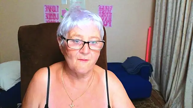 Sandra_Snowflake stripchat live cam model
