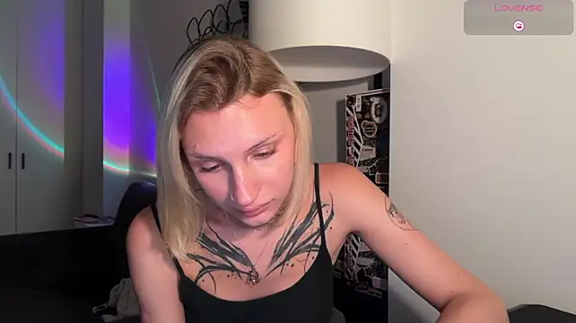 twl8vibe stripchat live cam model