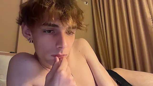 YourLucius stripchat live cam model