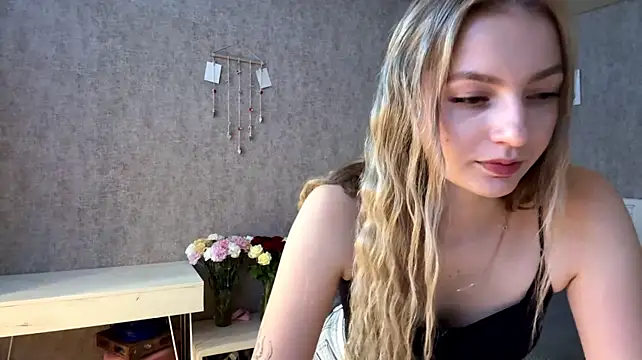 ErleneTribe stripchat live cam model