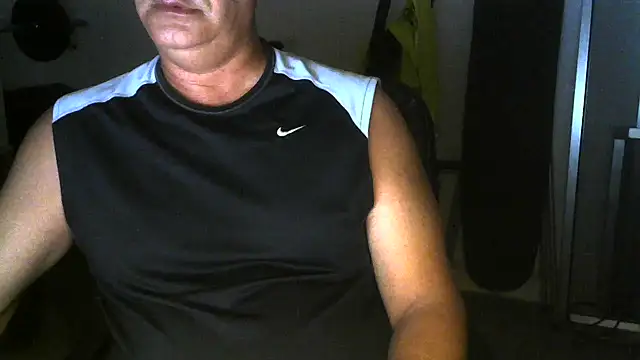 Malaga-45 stripchat live cam model