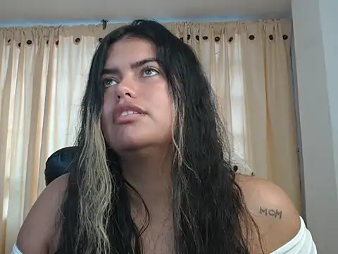 sweetkitty_16 stripchat live cam model
