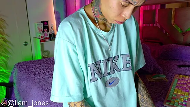 Jonesliam23 stripchat live cam model