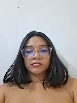 -VICKKY stripchat live cam model