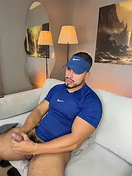 ApoloMakris stripchat live cam model