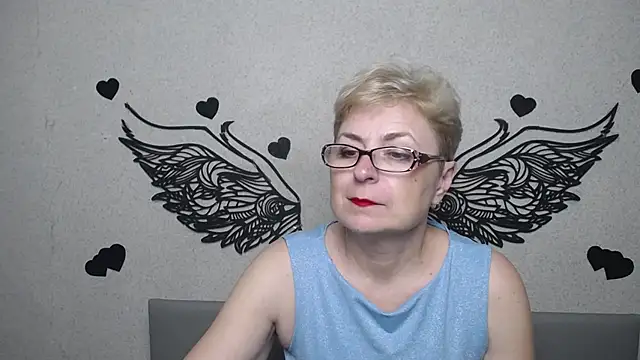 EmiliaGree stripchat live cam model