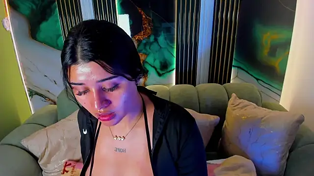 venusowen_ stripchat live cam model