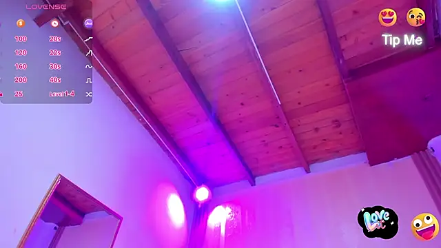 ashley__foxx_ stripchat live cam model