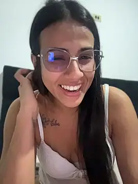 Agatha_lindinha stripchat live cam model