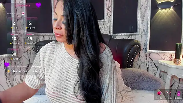 adelinemoretti stripchat live cam model