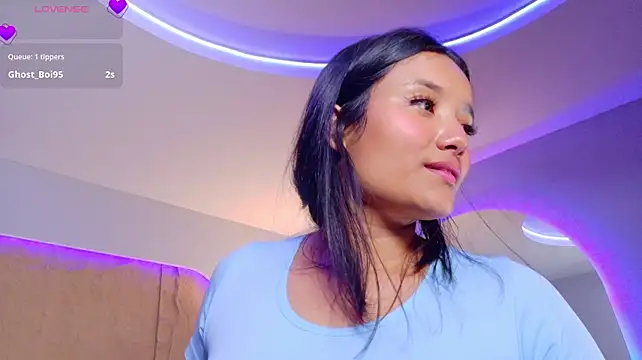 HannahMontgomery stripchat live cam model