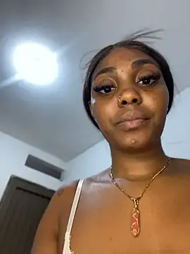 zaracollins01 stripchat live cam model