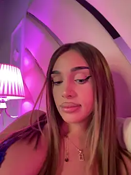 IvyNox stripchat live cam model