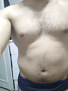 drali06 stripchat live cam model