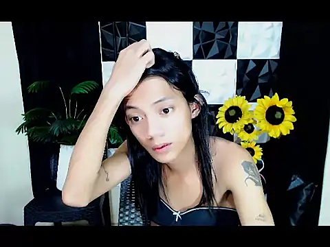 XwildCUcumberX stripchat live cam model