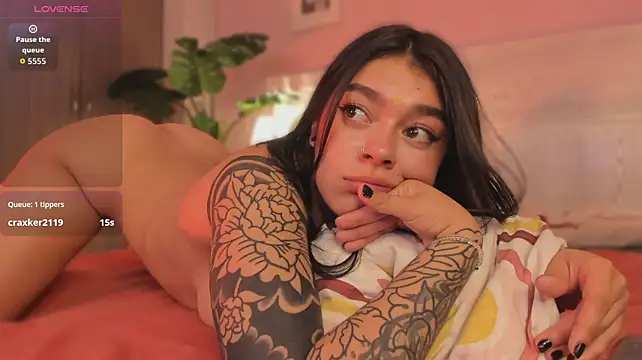 Lummii_ stripchat live cam model