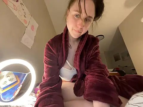 bimboiiii stripchat live cam model