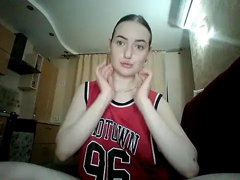 Lisanta stripchat live cam model