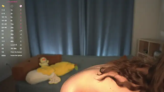 DongMoolt stripchat live cam model