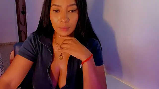 NicolePasqualott stripchat live cam model
